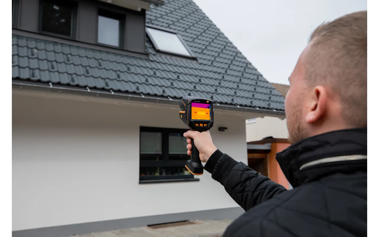 Testo 883-2 sett - Termokamera testo 883-2 med 42° og 12° linser og tilbehør